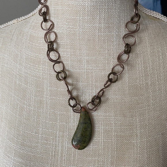 TAILGATE - Picture 1 of 1